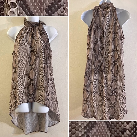 Sweet Pea Snakeskin Print High-Low Top - Picture 5 of 6